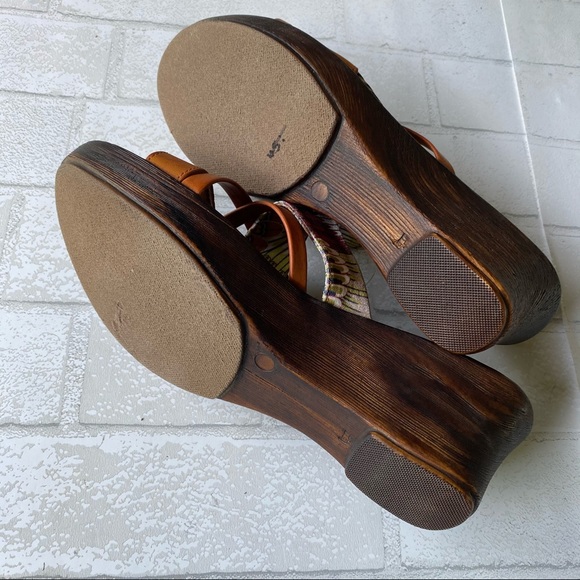Tuscany by Easy Street Sandals Size 10M - Picture 11 of 11